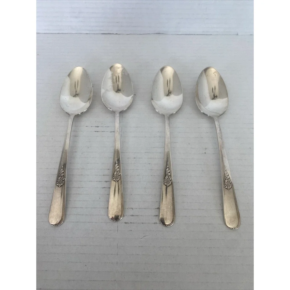 Vintage Holmes & Edwards Youth silverplate Set of 4 Tablespoons